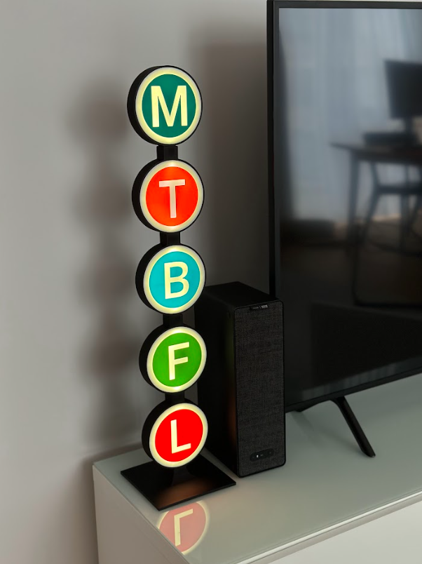 Vertical Sydney Roundel Stand