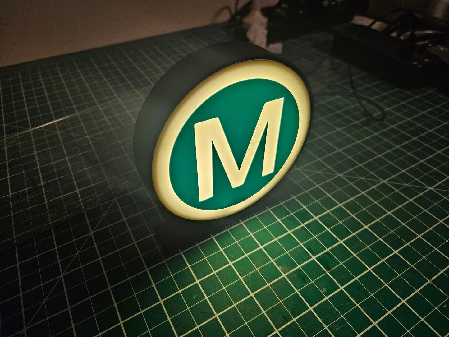 Sydney Roundels Table Light