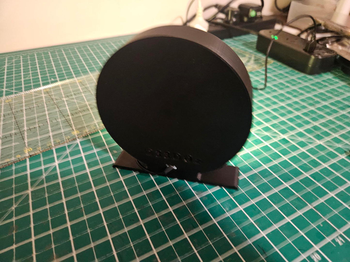 Sydney Roundels Table Light